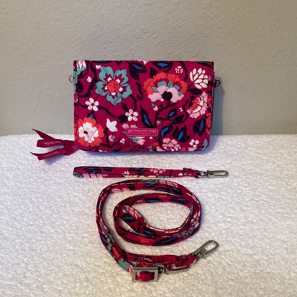 ThredUP: Vera Bradley RFID 3-in-1 Crossbody Wallet Bloom Berry Signature Print